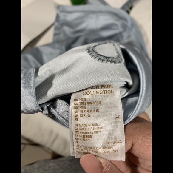 NIB [ 2 King ] Sham for‎ Hudson Park Embroidered Tile - Picture 9 of 12